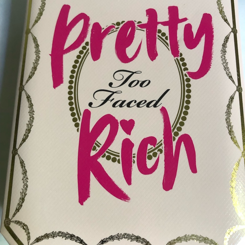 This eyeshadow kit